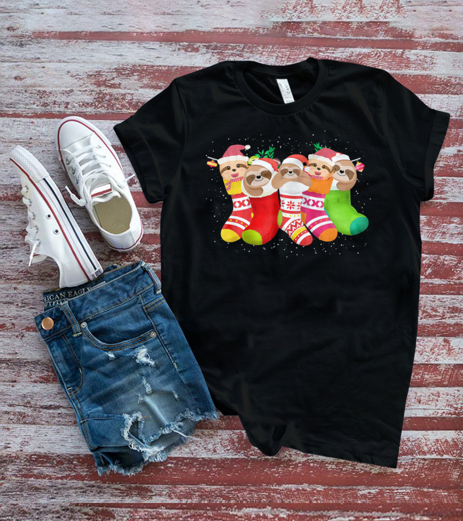 Cute Sloth Christmas Socks Xmas Mer Snuggly Festive Stockings T-Shirt