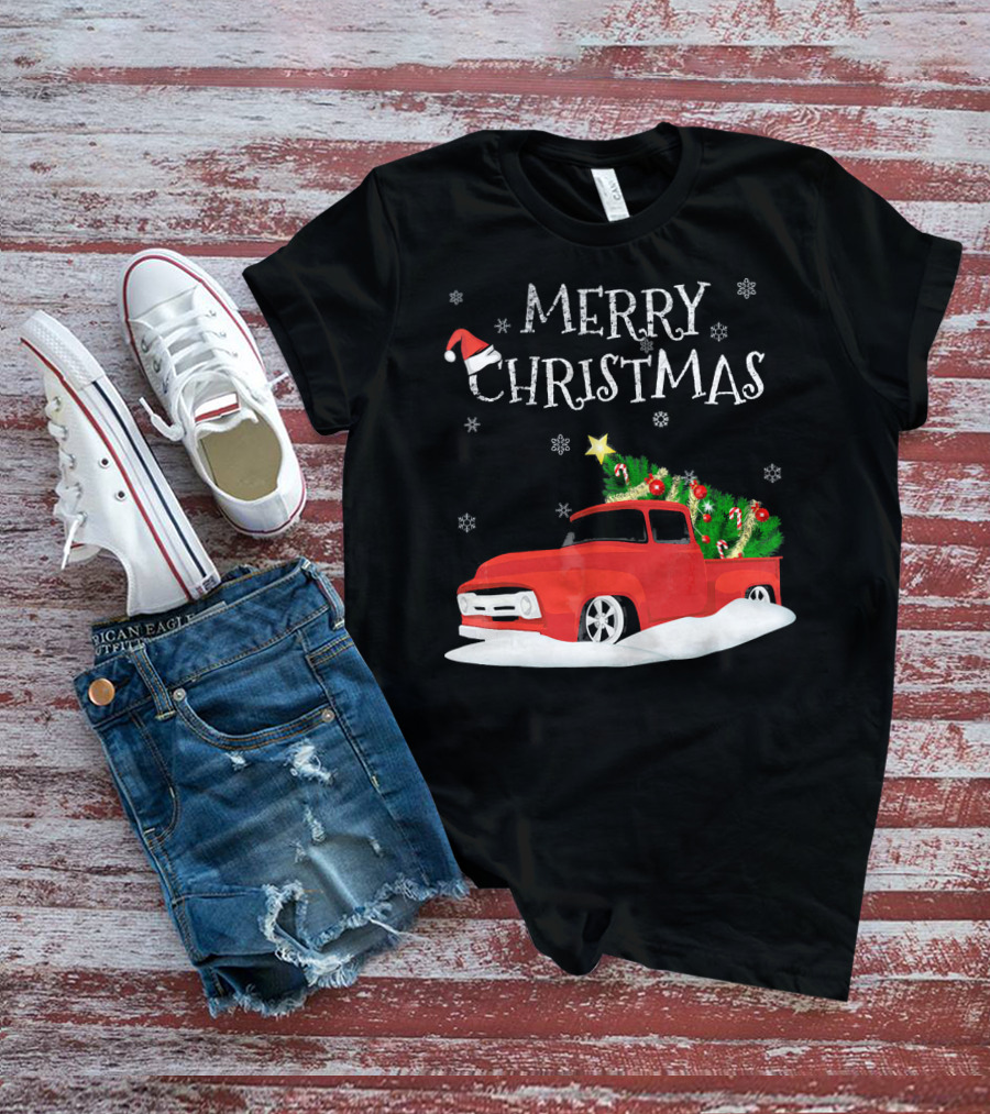 Merry Christmas Red Vintage Truck With Snow And Christmas Tree T-Shirt