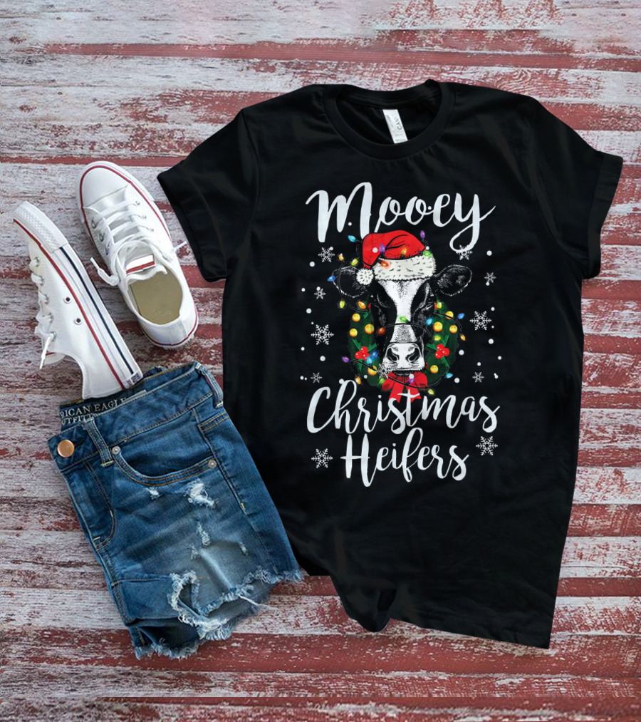 Mooey Christmas Heifers Santa Cow With Festive Lights And Snowflakes T-Shirt