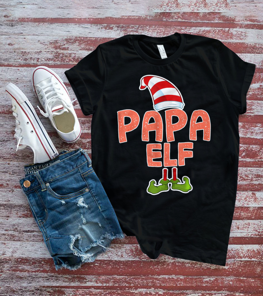 Papa Elf Funny Merry Christmas Striped Hat And Green Shoes T-Shirt