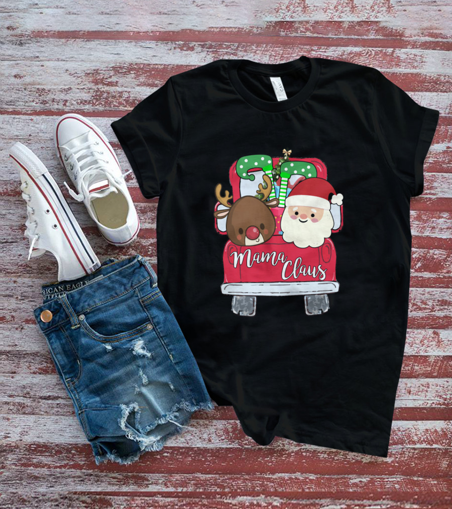 Mama Claus Funny Christmas Car With Santa And Reindeer T-Shirt