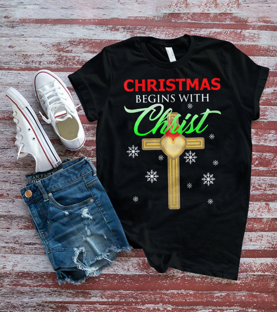 Christmas Begins With Christ Cross Snowflakes T-Shirt