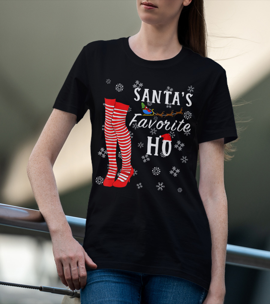Santa's Favorite Ho Red Striped Stockings Snowflakes Sleigh T-Shirt