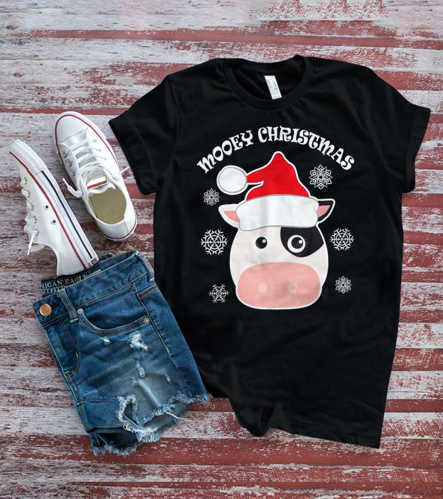Mooey Christmas Cow Santa Hat Snowflakes T-Shirt