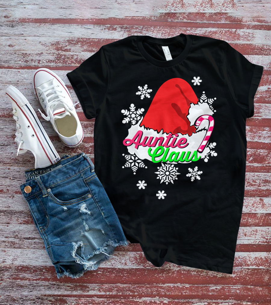 Auntie Claus Christmas Candy Cane Snowflakes Santa Hat T-Shirt