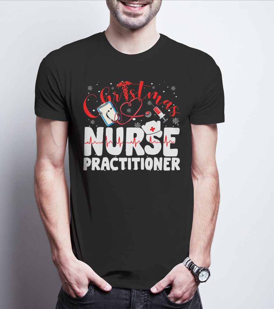 Christmas Nurse Practitioner Funny Nurse Clipboard Syringe Snowflakes T-Shirt
