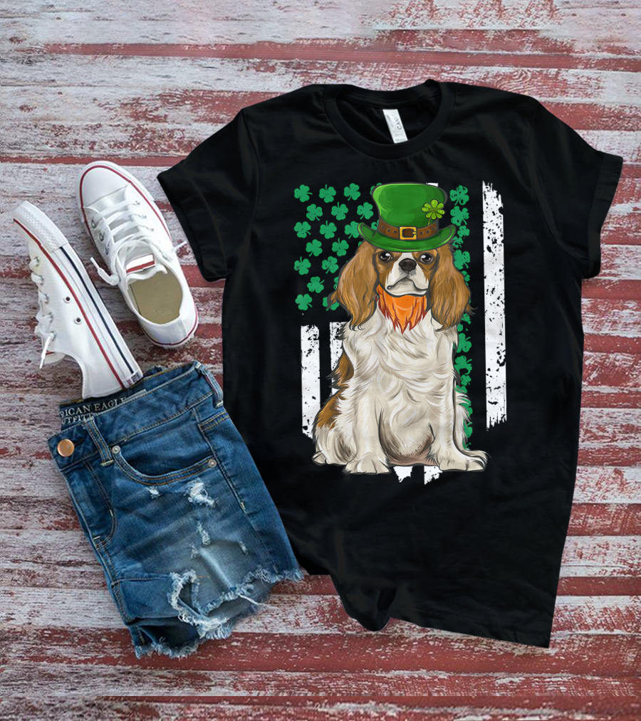 King Charles Spaniel St Patricks Day Irish Dog With Green Hat And Shamrocks T-Shirt