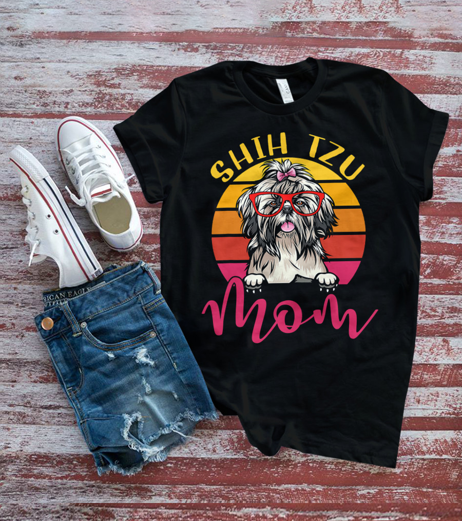 Shih Tzu Mom Retro Vintage Funny Dog Mama Mothers T-Shirt